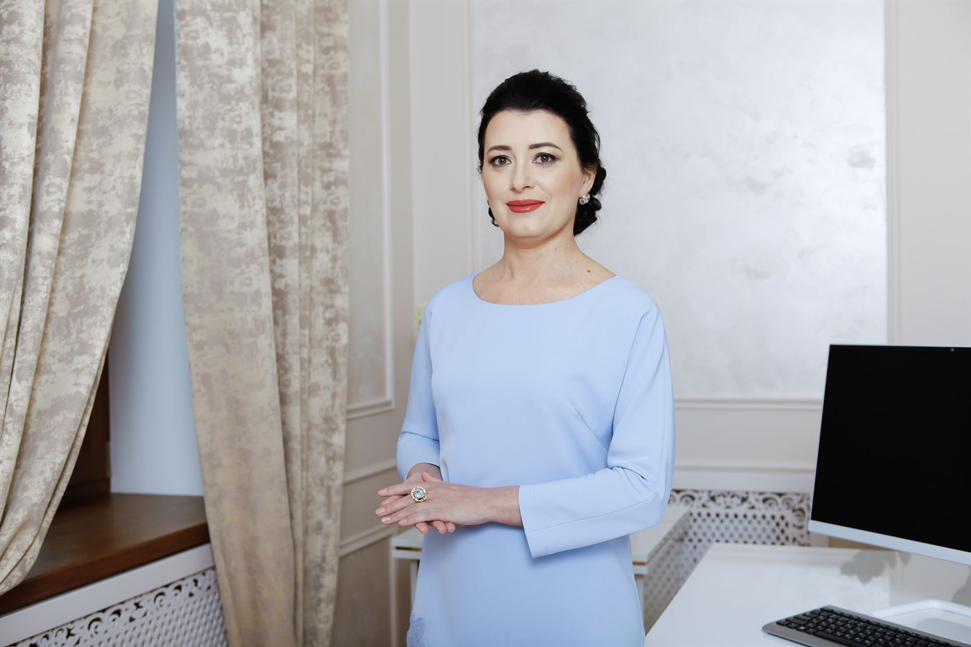 Команда «Прайд Платинум Фінанс» в офісі
